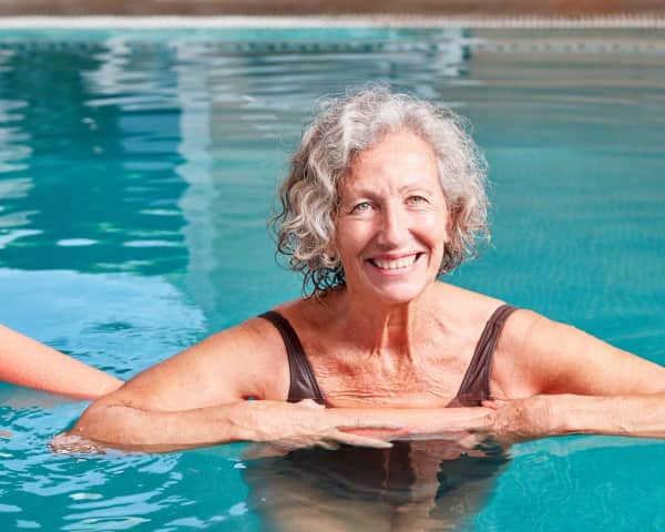 Dive into Healing Waters: Exploring the amazing Benefits of Aquatic Physiotherapy for Patients